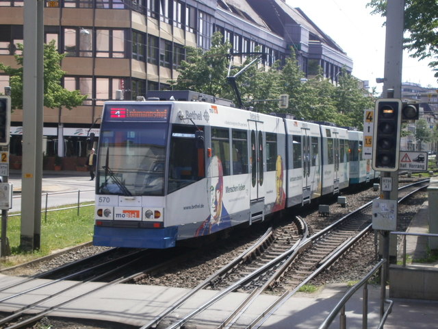 Foto van MoBiel Stadtbahnwagen M/N 8 570 Tram door Perzik