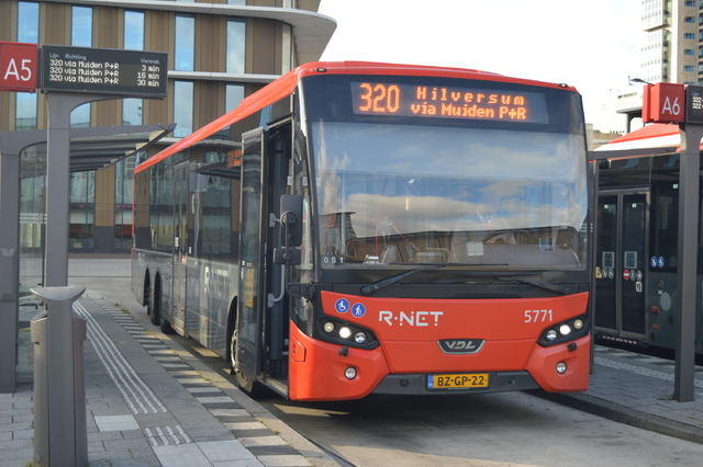 Foto van CXX VDL Citea XLE-137 5771 Standaardbus door wyke2207