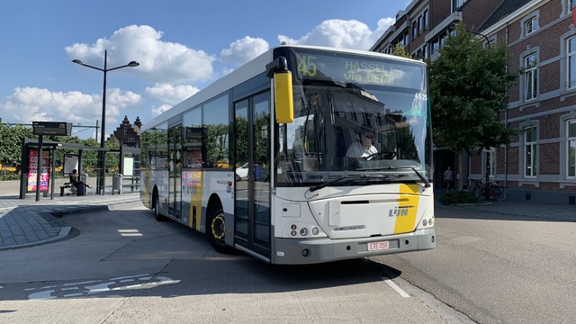 Foto van DeLijn Jonckheere Transit 2000 4525 Standaardbus door BusDordrecht2003