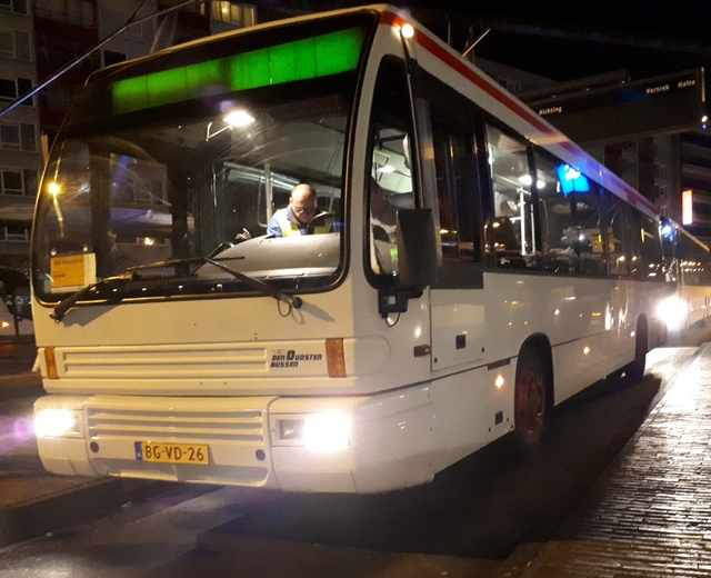 Foto van PST Den Oudsten B95 26 Standaardbus door glenny82