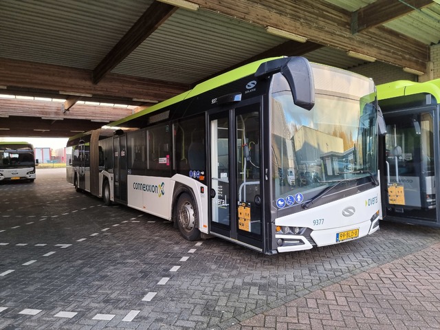 Foto van CXX Solaris Urbino 18 9377 Gelede bus door MWZ2402