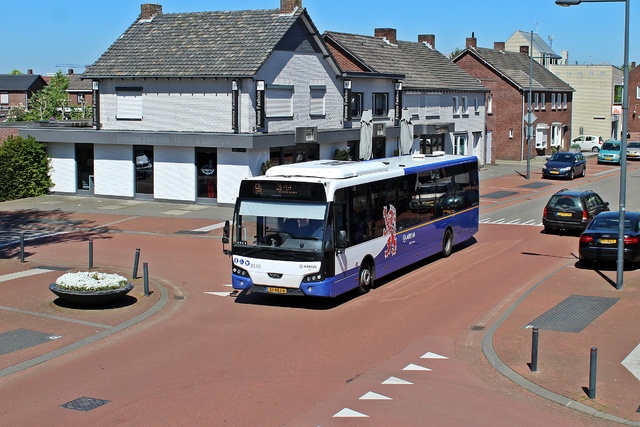Foto van ARR VDL Citea LLE-120 8510 Standaardbus door bartjem