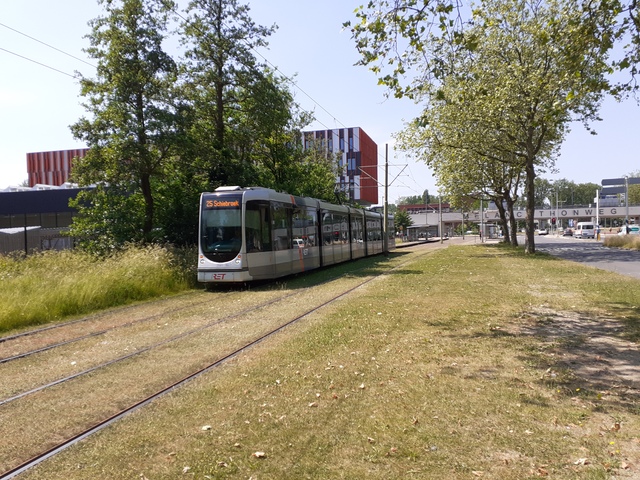 Foto van RET Rotterdamse Citadis 2041 Tram door johan05
