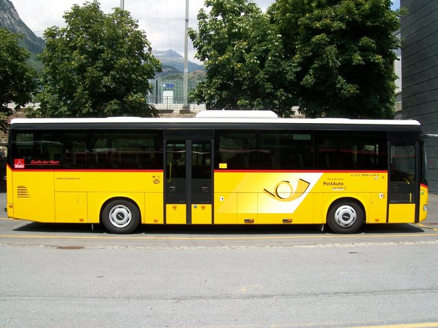 Foto van Postauto Irisbus Crossway 354601 Semi-touringcar door wyke2207