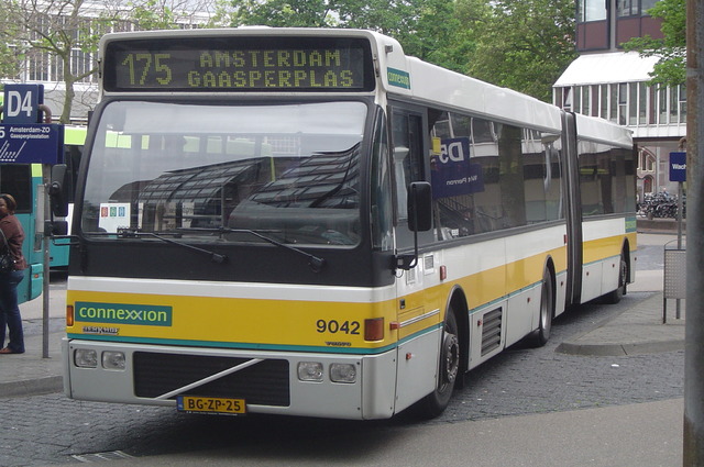 Foto van CXX Berkhof Duvedec G 9042 Gelede bus door wyke2207