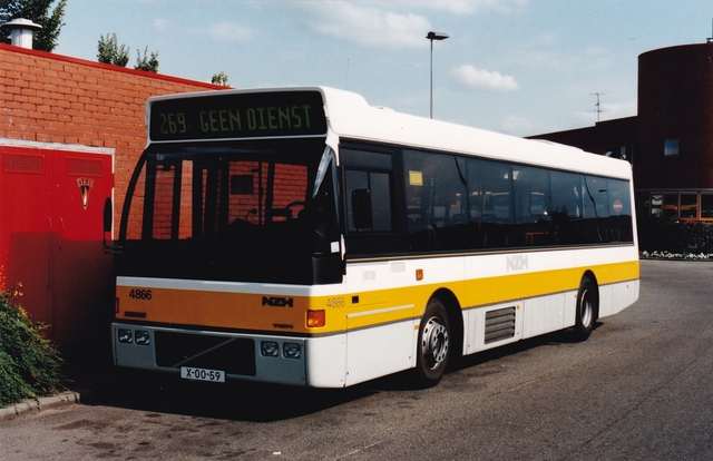 Foto van CXX Berkhof Duvedec 4866 Standaardbus door wyke2207