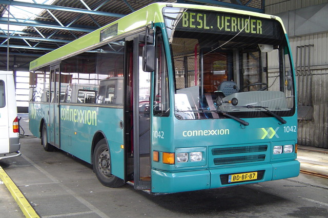 Foto van CXX Berkhof 2000NL 1042 Standaardbus door_gemaakt wyke2207