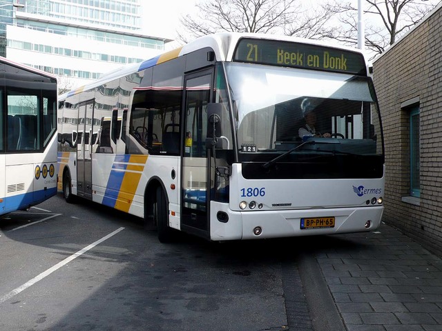 Foto van HER VDL Ambassador ALE-120 1806 Standaardbus door wyke2207