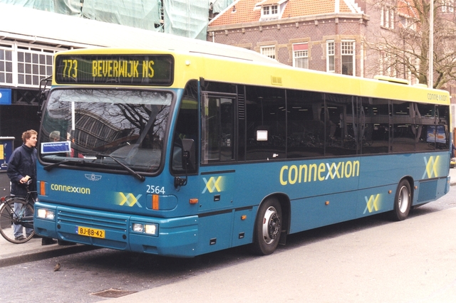 Foto van CXX Den Oudsten B95 2564 Standaardbus door_gemaakt wyke2207