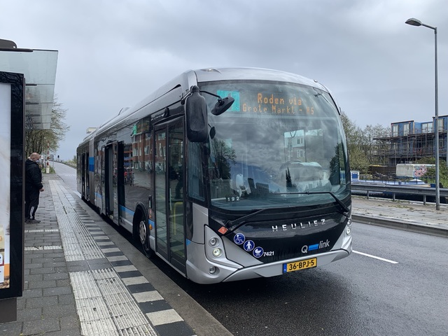 Foto van QBZ Heuliez GX437 ELEC 7421 Gelede bus door Stadsbus