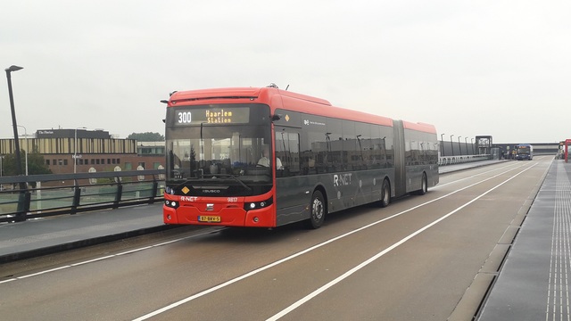 Foto van CXX Ebusco 2.2 (18mtr) 9817 Gelede bus door_gemaakt EdwinBeijeman