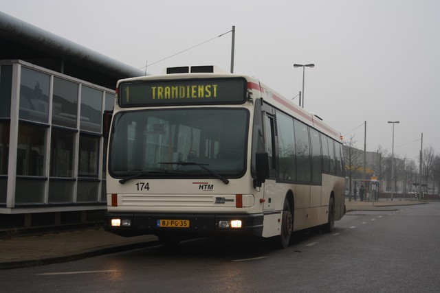Foto van HTM Den Oudsten B96 174 Standaardbus door dmulder070