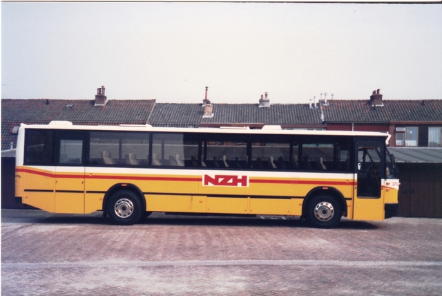 Foto van NZH DAF MB200 3753 Standaardbus door wyke2207