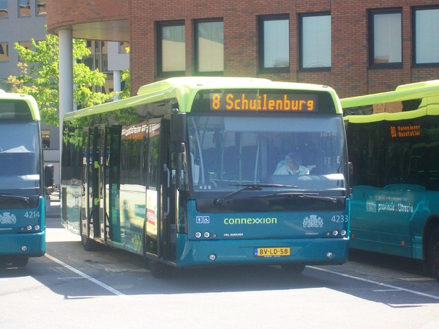Foto van CXX VDL Ambassador ALE-120 4233 Standaardbus door wyke2207