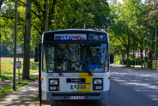 Foto van STA Van Hool AG280T 11 Gelede bus door Fedde