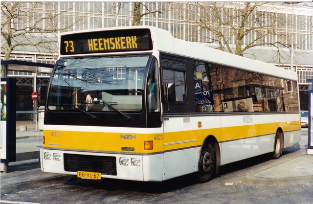 Foto van NZH Berkhof Duvedec 4823 Standaardbus door wyke2207