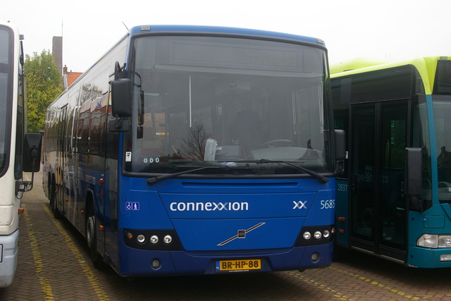 Foto van CXX Volvo 8700 BLE 5685 Standaardbus door wyke2207