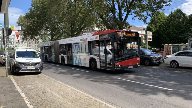 Foto van Rheinbahn Solaris Urbino 18 8584 Gelede bus door BusDordrecht2003