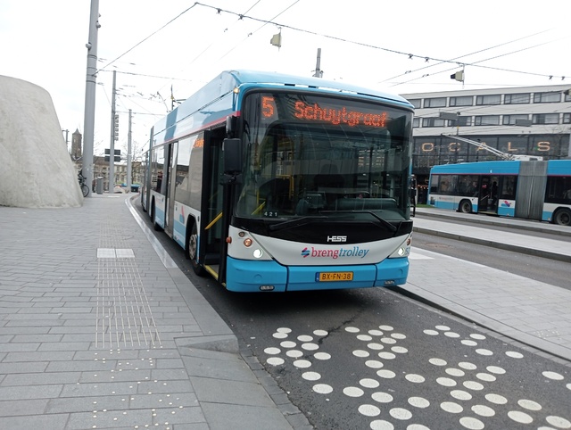 Foto van HER Hess Swisstrolley 5235 Gelede bus door TreinenVanBoxmeer