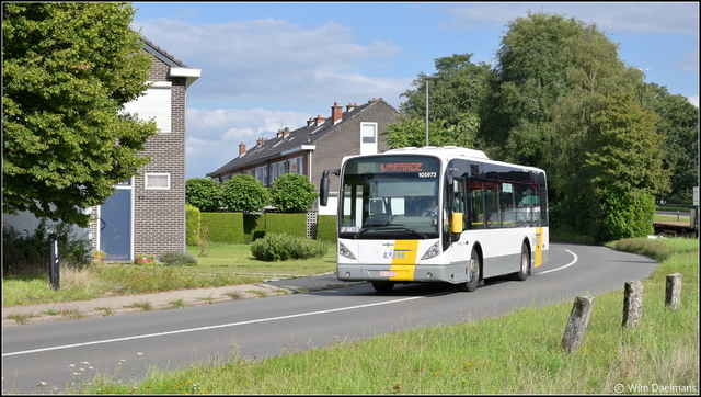 Foto van DeLijn Van Hool A309 105973 Midibus door WDaelmans
