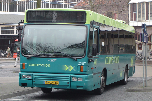 Foto van CXX Den Oudsten B95 2567 Standaardbus door wyke2207