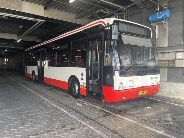 Foto van ARR VDL Ambassador ALE-120 102 Standaardbus door BusDriverHolland