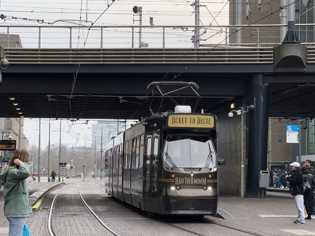 Foto van HTM GTL8 3035 Tram door Stadsbus