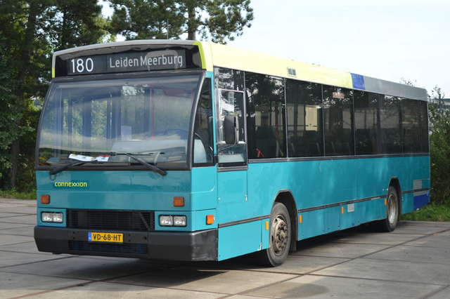 Foto van HBM Den Oudsten B88 5128 Standaardbus door wyke2207