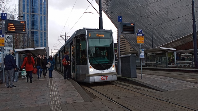 Foto van RET Rotterdamse Citadis 2151 Tram door Sneltram