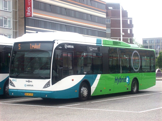 Foto van ARR Van Hool A300 Hybrid 4842 Standaardbus door wyke2207