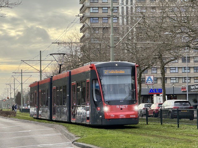Foto van HTM Avenio 5050 Tram door_gemaakt Stadsbus