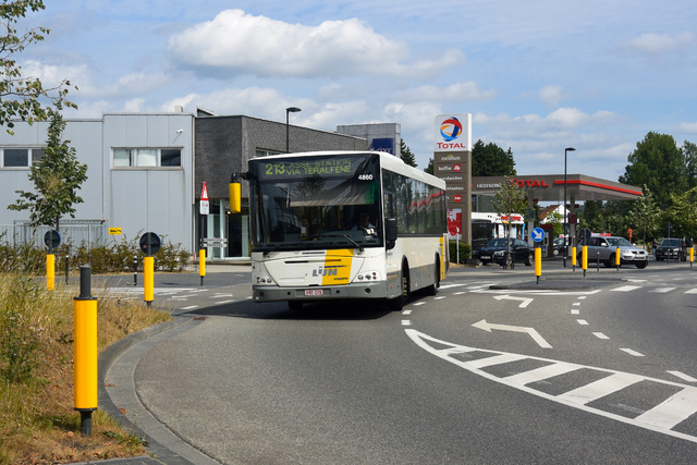 Foto van DeLijn Jonckheere Transit 2000 4860 Standaardbus door_gemaakt NLRail