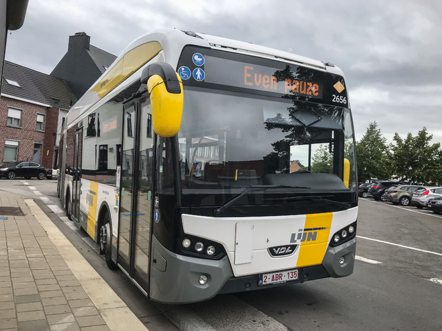 Foto van DeLijn VDL Citea SLFA-180 Hybrid 2656 Gelede bus door Delijn821