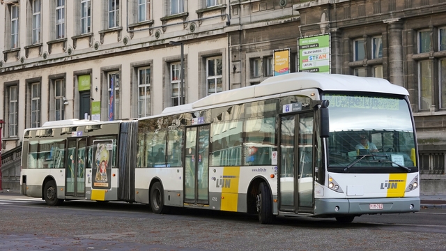 Foto van DeLijn Van Hool AG300 4750 Gelede bus door_gemaakt WDK6761G1