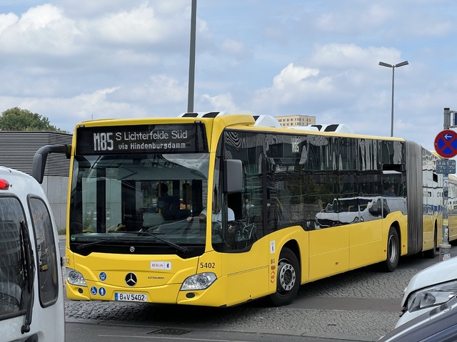 Foto van BVG Mercedes-Benz Citaro G 5402 Gelede bus door Stadsbus
