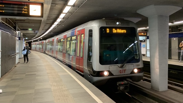 Foto van RET MG2/1 5317 Metro door Stadsbus