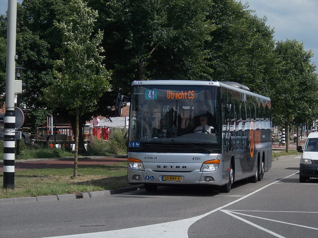 Foto van QBZ Setra S 418 LE Business 4701 Standaardbus door stefan188