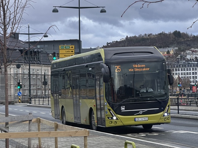 Foto van TideNO Volvo 7900 Electric 8722 Standaardbus door Ovzuidnederland