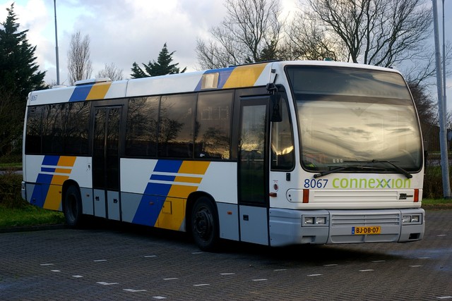 Foto van CXX Den Oudsten B95 8067 Standaardbus door wyke2207