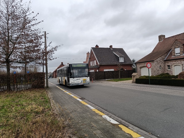Foto van DeLijn Jonckheere Transit 2000 686040 Standaardbus door BusfanTom