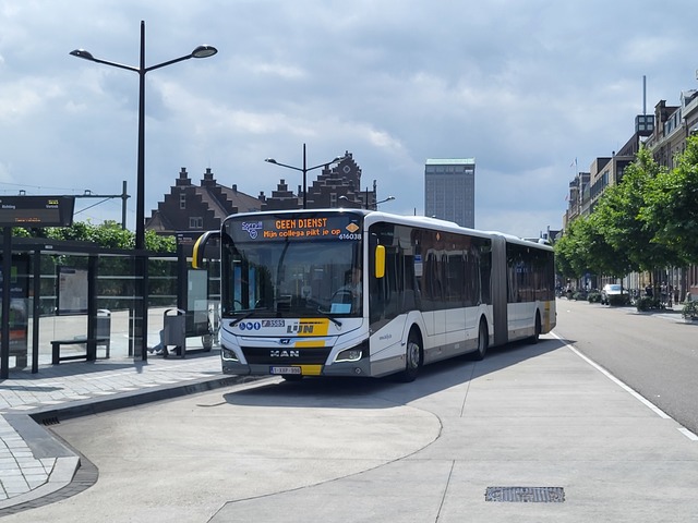 Foto van DeLijn MAN Lion's City 18H 616038 Gelede bus door ovspotter0592