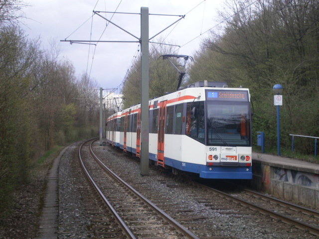 Foto van MoBiel Stadtbahnwagen M/N 8 591 Tram door Perzik