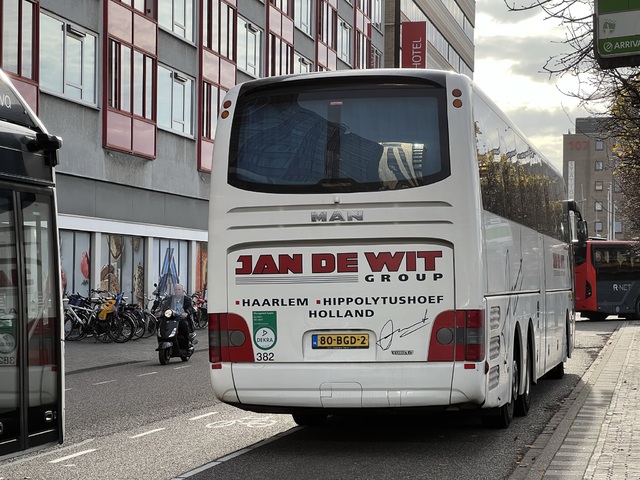 Foto van JdW MAN Lion's Coach L 382 Touringcar door Stadsbus