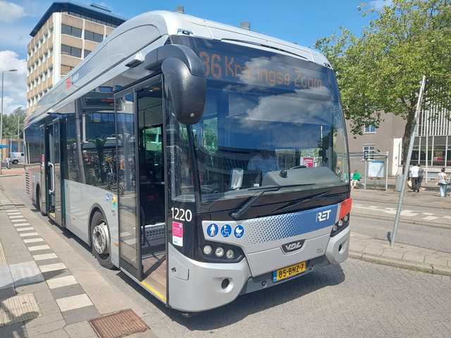 Foto van RET VDL Citea SLE-120 Hybrid 1220 Standaardbus door BuschauffeurWim