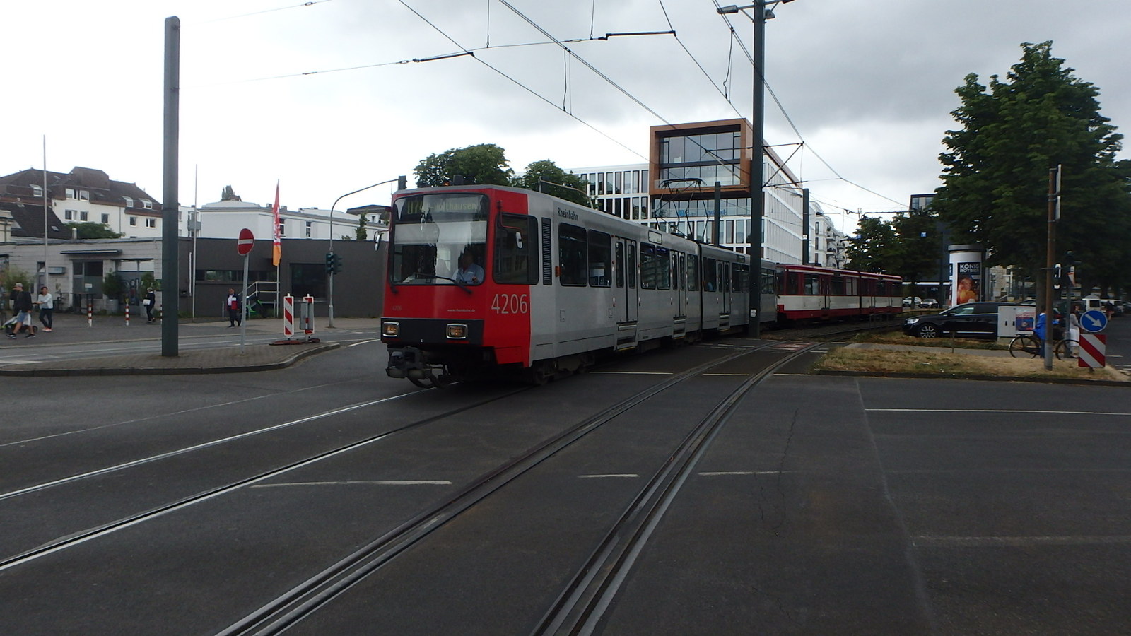Foto van Rheinbahn Stadtbahnwagen B 4206