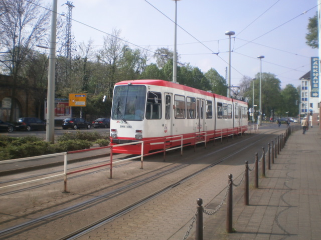 Foto van SWK Stadtbahnwagen M/N 8 834 Tram door_gemaakt Perzik