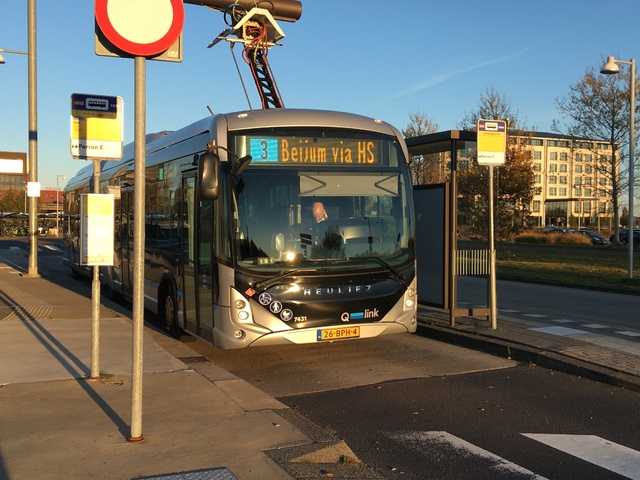 Foto van QBZ Heuliez GX437 ELEC 7431 Gelede bus door M48T