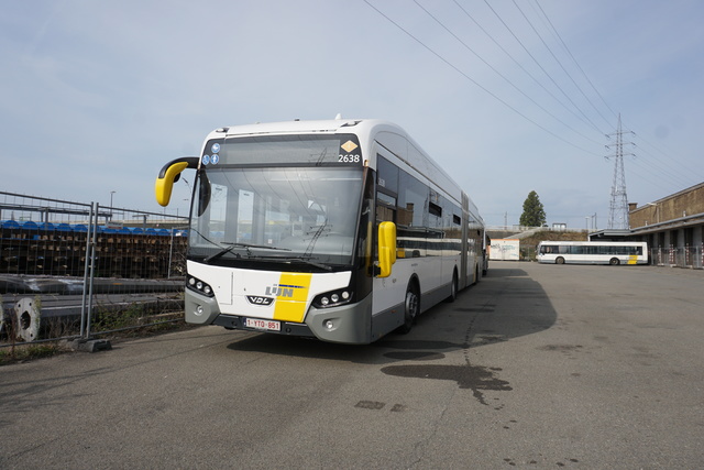 Foto van DeLijn VDL Citea SLFA-180 Hybrid 2638 Gelede bus door Delijn821