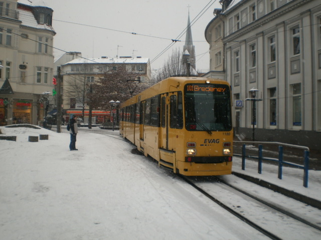 Foto van RBN Stadtbahnwagen M/N 8 1180 Tram door_gemaakt Perzik