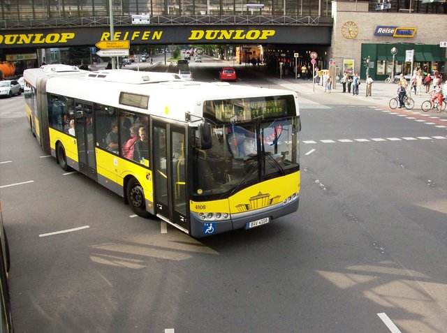 Foto van BVG Solaris Urbino 18 4108 Gelede bus door_gemaakt Marcel1970